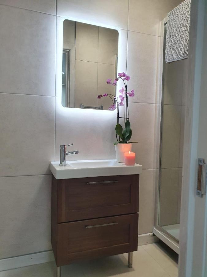 The Plaza Suites High St Bangor エクステリア 写真